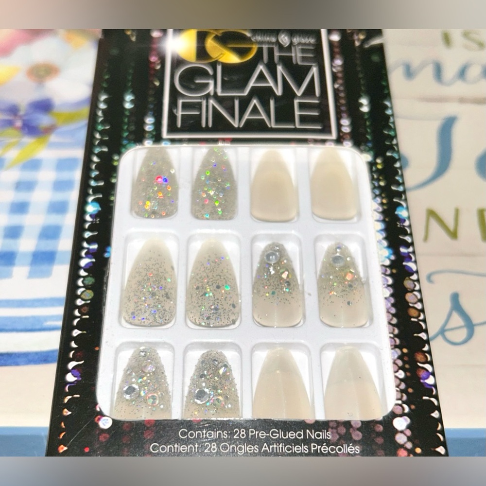 ❄️ SPARKLE NAIL SET ❄️